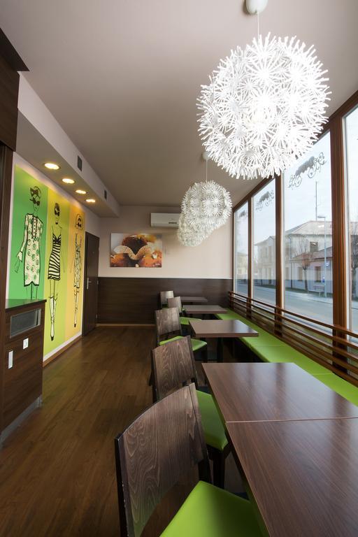 Třeboň 阿德米拉尔旅馆酒店 外观 照片